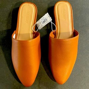 Old Navy Camel brown/tan loafers size 6 new with tags